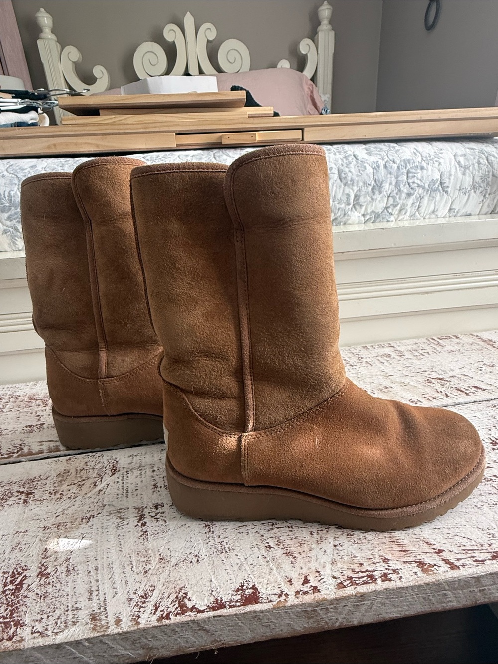 UGG Classic Mid-Calf Suede Boots in Chestnut